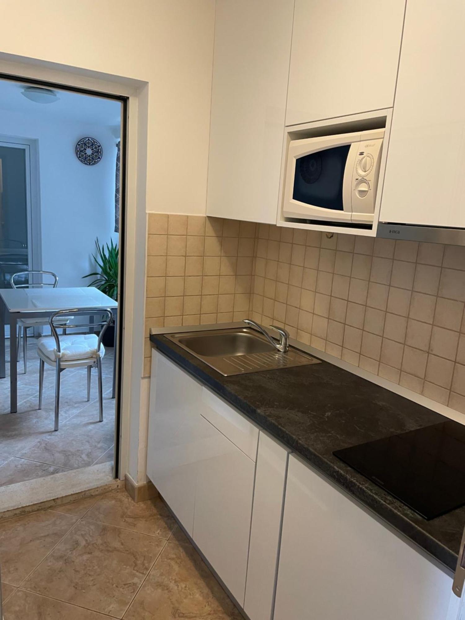 Paola Suite 5 Min From The Beach Дубровник Екстериор снимка